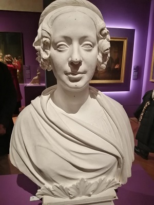 BUSTO